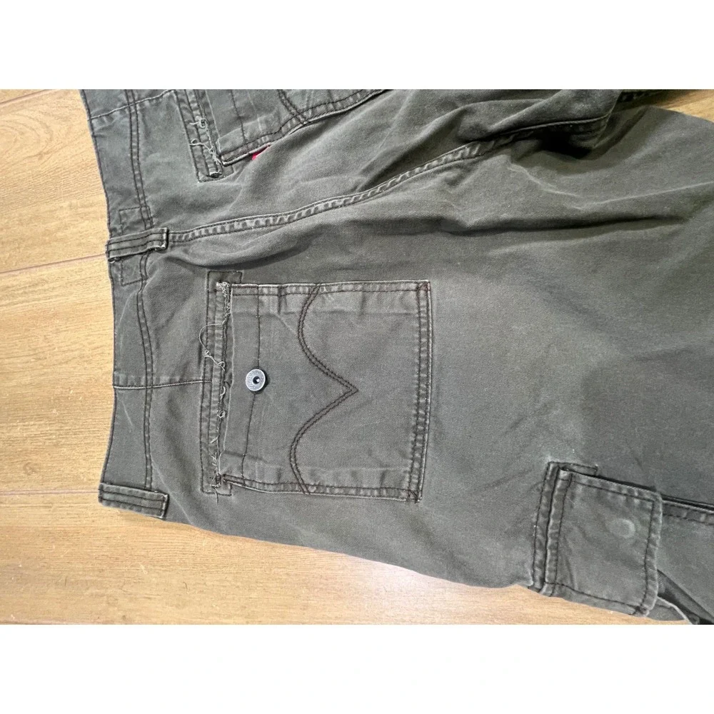 Vintage Levi Strauss Mens Sz 36 Olive Green Cargo Shorts thrashed Cotton